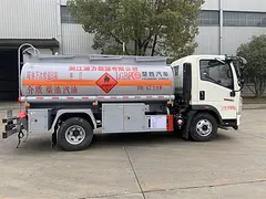 赚钱小能手国六重汽豪沃5吨加油车厂家优惠直销包上户
