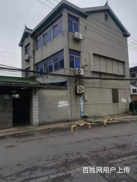 高架下整栋多用途房屋内院停车居住办公做生意仓库 - 图片 4