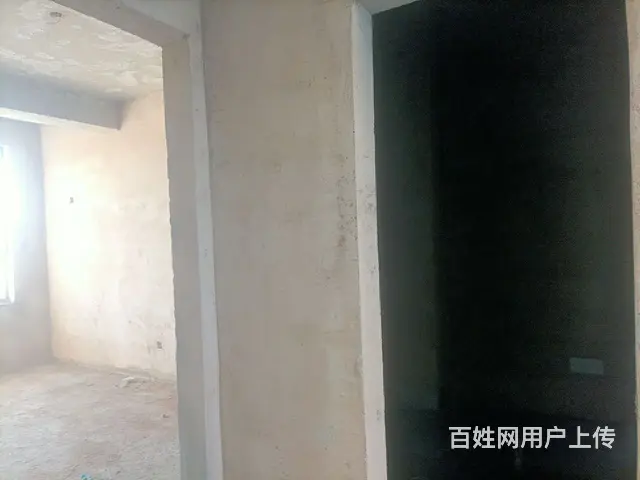 新县城电梯阁楼30平3.8万 - 图片