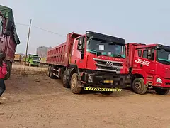 国五杰狮前四后八自卸车 390马力 8米6货箱