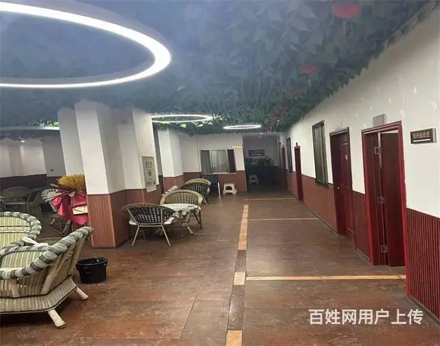 （同城搜铺网免费找店）东临小区560平茶楼转让 - 图片 3