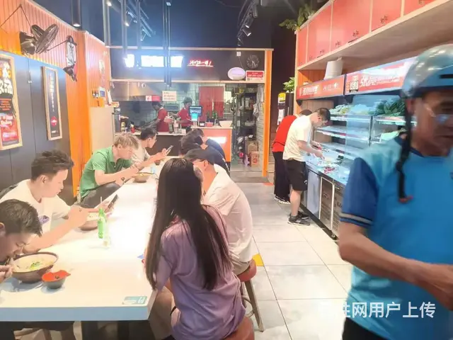 余杭仓前空转好地段品牌麻辣烫店转让 - 图片 1