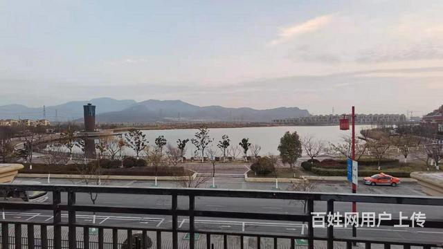 锦绣香江湖景别墅纯东户大院子远眺昌圩湖有钥匙