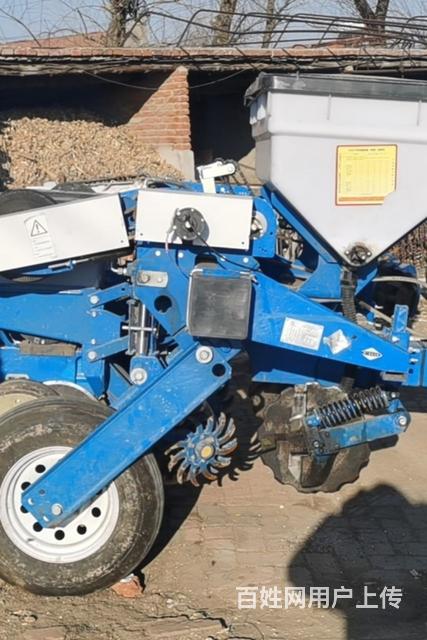 干十垧地活的康达免耕机出售新的一样