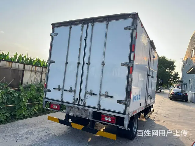 2019年8月份4.2米福田厢式货车国五 车况好 - 图片 4