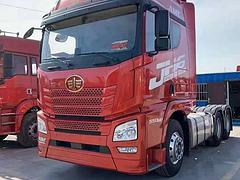 领航版二手解放牵引车 国五 550马力 双驱轻体