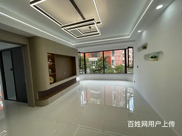 龙溪家园   车库上一楼  130.06平  63.5万 - 图片 1