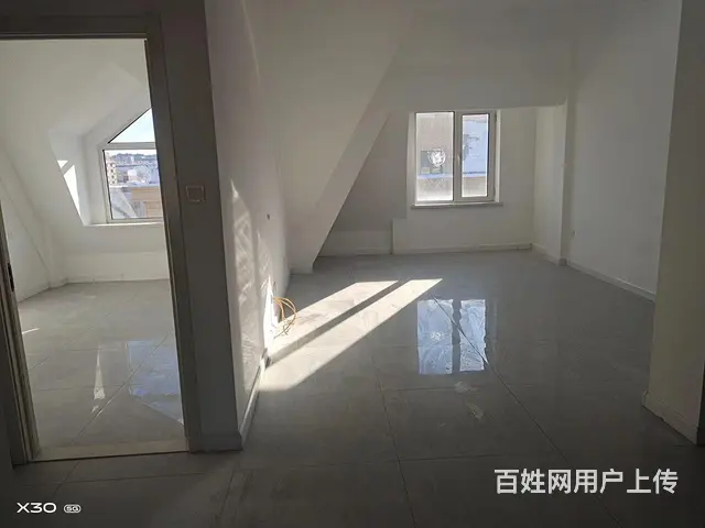 步梯楼阁楼出售 - 图片 2