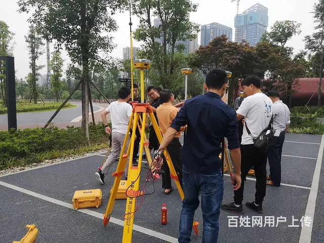 成都东英学习全站仪参加实操培训班 - 图片 1