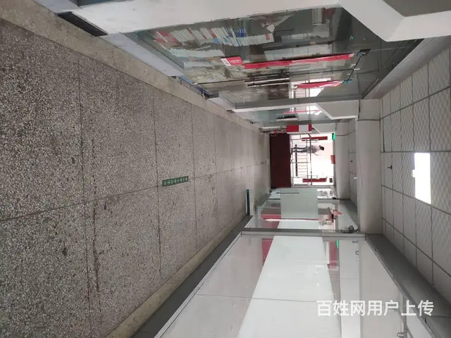 急租图书城二楼写字楼！50平可作书店教辅教材办公等，有货梯， - 图片 1