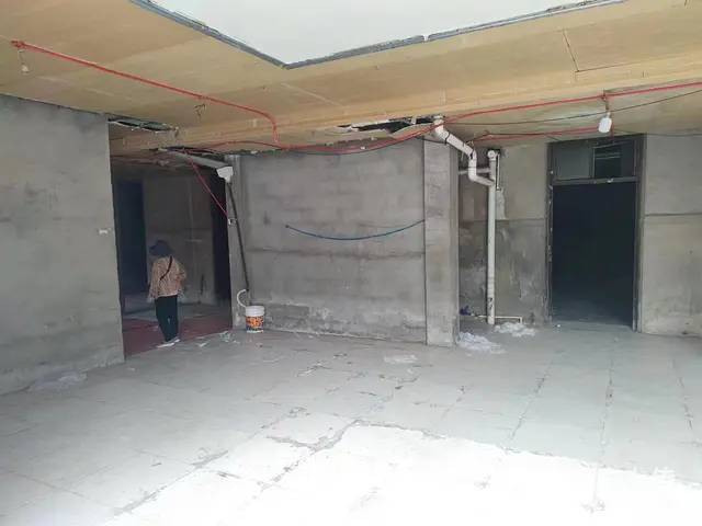 （58）河东汽车站处 现有沿街旺铺 多办公室 及仓库出租 - 图片 8