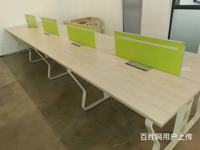低价出售开放式办公桌，老板桌椅会议桌椅铁皮柜 - 图片 1