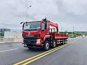爆款豪华国六后八轮短轴距后双桥随车吊 来电就给超低价