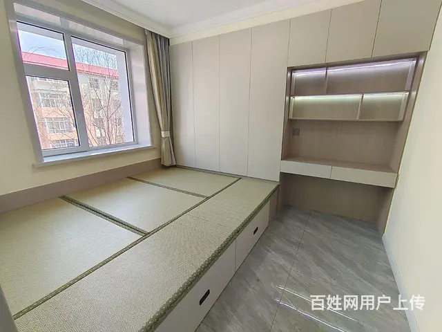 3楼 南北通透 精装修地热 两室 拎包入住 - 图片 4