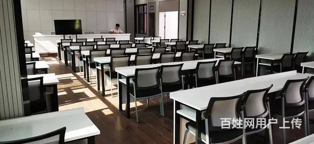 办公家具办公桌办公椅会议桌办公沙发快递柜高低床 - 图片 1