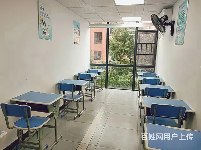 学校正对面营业中托管中心转让 - 图片 3