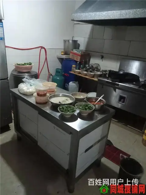 (同城搜铺网）巴中回风中泉国际63平餐饮转让（可空转） - 图片 3