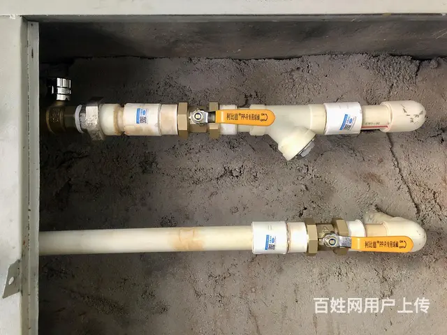 鹤岗市兴安区 上门暖气管道断管 更换阀门 - 图片 2