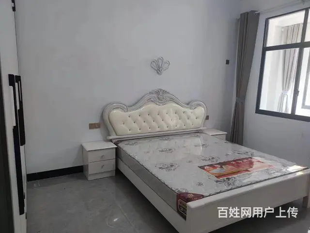 上高学园路一楼精装修三房送车库有证院内住人安静阳光好 - 图片 1