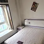 出门是公交车站和菜场，楼下即北山超市，入学方便