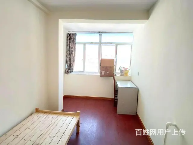 万达芝罘湾华茂小区3室1厅设施全拎包住 - 图片 6