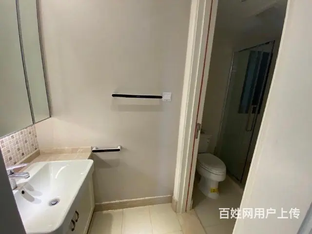 新城金郡一期102平三室两厅开发商精装采光好 - 图片 1