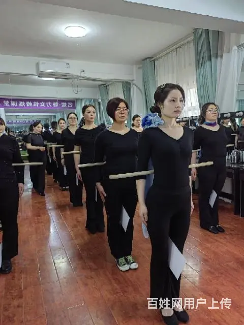 女性在洛阳学习形体礼仪哪里比较好 - 图片 3