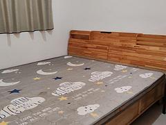 中山北街商贸街西头出租一室一厅