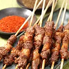 夏季热销的美食羊肉串