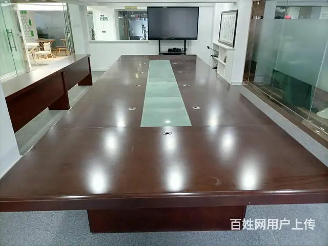 九成新会议桌出售 - 图片 2