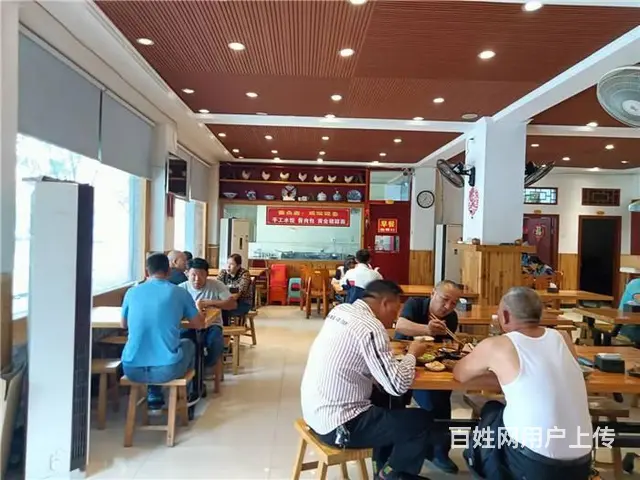 （同城搜铺网）	大竹金利多广场旁220平餐饮转让(4开间) - 图片 1
