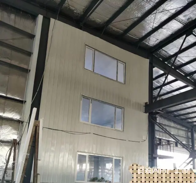 铁西张士开发区厂房2700平，高度8.2米，吊车5吨，动力电 - 图片 2