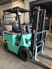 住友1.5吨四轮电动叉车 九成新二手叉车便宜转