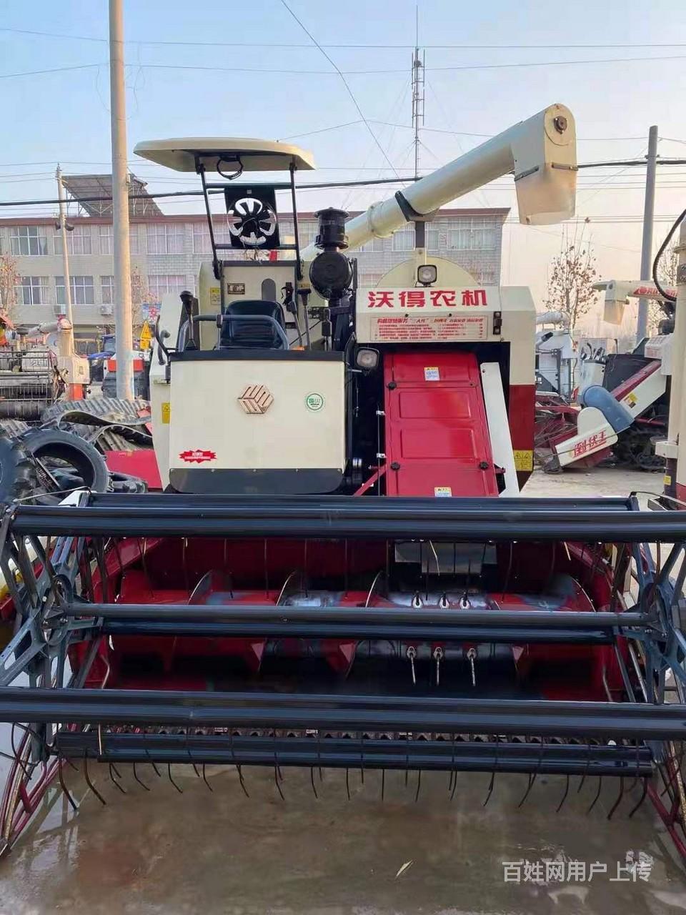 19年尊享版沃德锐龙收割机,极品车况