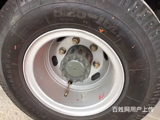 重汽王牌4吨随车吊低价转让 - 图片 9
