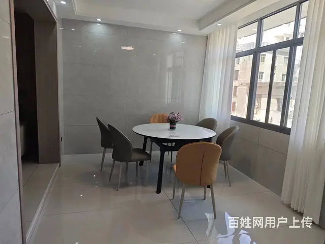 上高沿江中路步行街旁三楼精装三房送家具有地下室院内好停车 - 图片 4