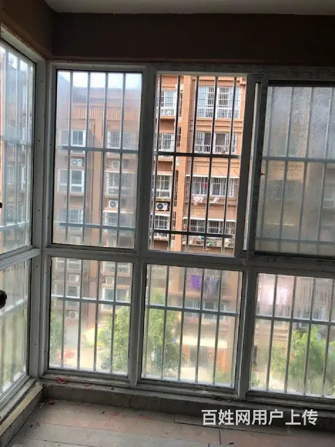 泉城花都A区带两个车库南北通透两室客厅朝阳 - 图片 2