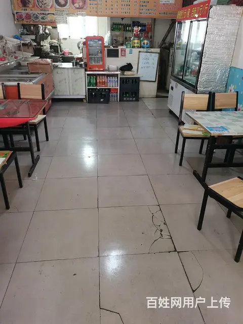 外兑麻辣烫店 - 图片