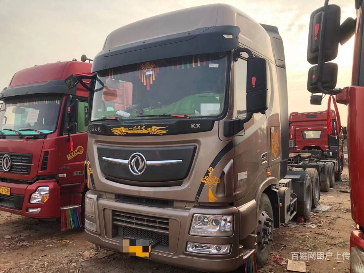 低价出售精品国五东风天龙旗舰kx450马力牵引车