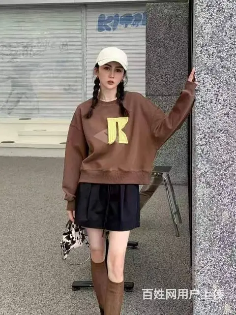 武汉盛依服饰碧沁伊人品牌秋季卫衣折扣女装上新批发 - 图片 5
