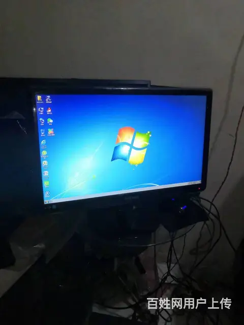 24寸戴尔品牌大屏电脑液晶显示器可升降旋转 - 图片 4