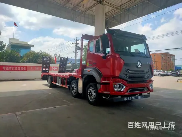 重汽豪瀚国六小三轴可拉25吨以上挖机平板车有现车随提随走 - 图片 3