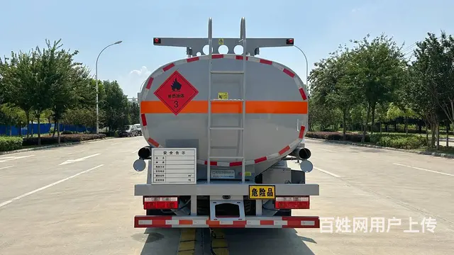 国六东风福瑞卡八吨油罐车年底清仓亏本出售 - 图片 9