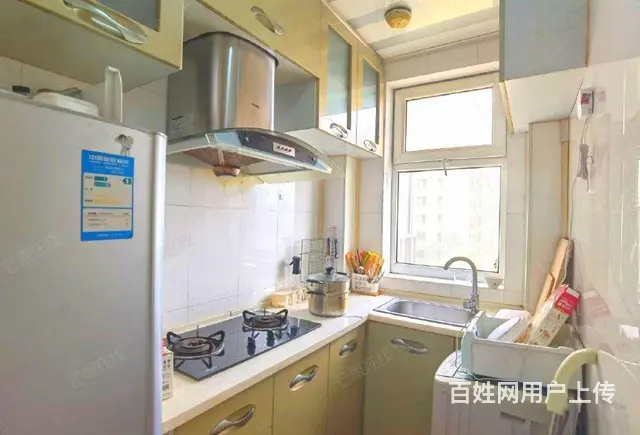 中街地铁口，精装修，家具家电齐全，拎包就住， - 图片 8