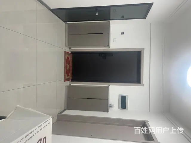 银领国际电梯7楼，70平左右，两室一厅！精装修冰箱，热水器， - 图片 4