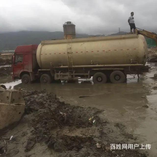 珠三角泥浆运输价格/泥浆罐车租赁公司/自吸污水车 - 图片 1