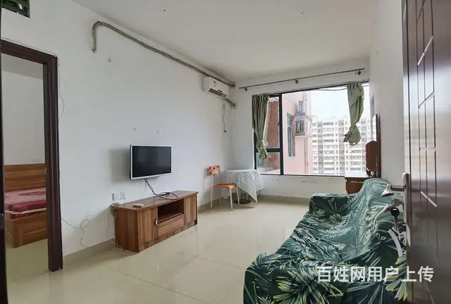 拱北关口御花园电梯一房一厅出租，租价2000，近关口 - 图片 1