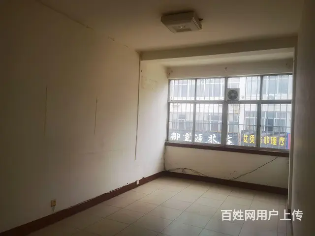 石花园沿街楼旺铺出租 - 图片 6