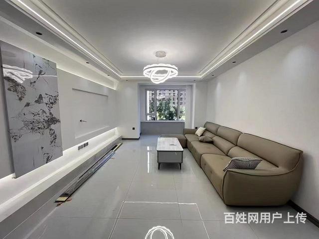 大唐荣城降价急售 精装修 通厅三室两卫 131平63.5万议的图片