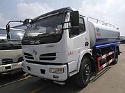 东风9.2方洒水车 喷洒车车到付款无风险